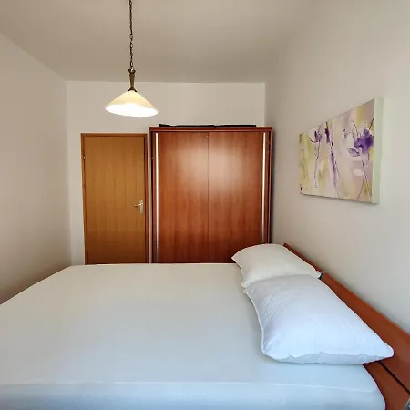 Biuk Apartment Novi Vinodolski